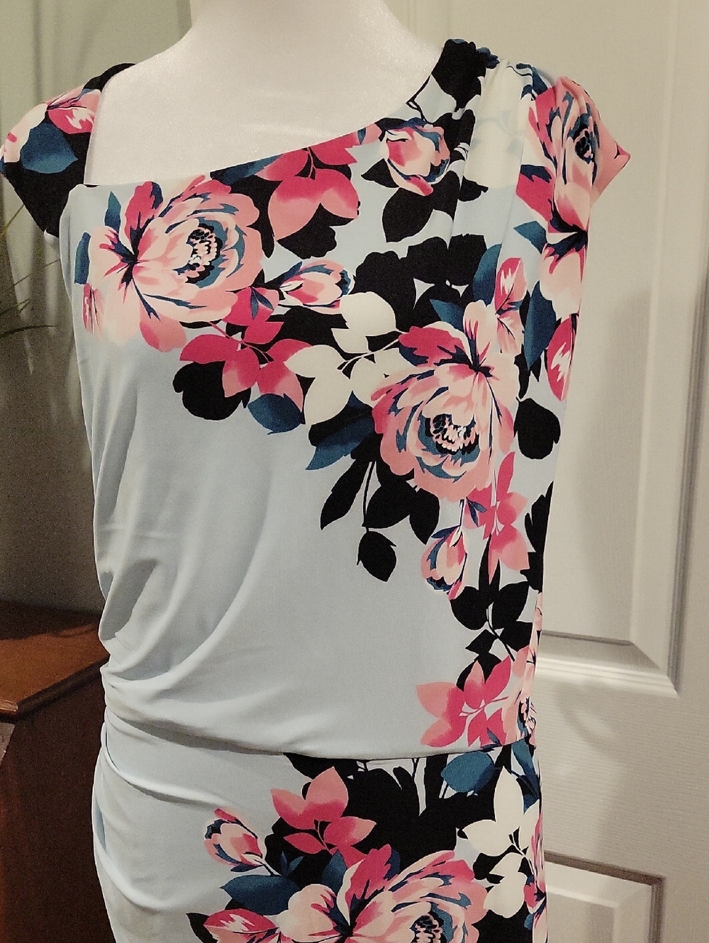 London Times asymmetric Shoulder Floral Dress in Light Blue, Pink and Black